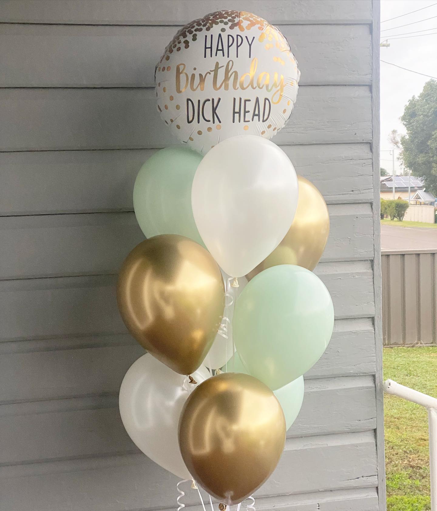HB D**khead Bouquet