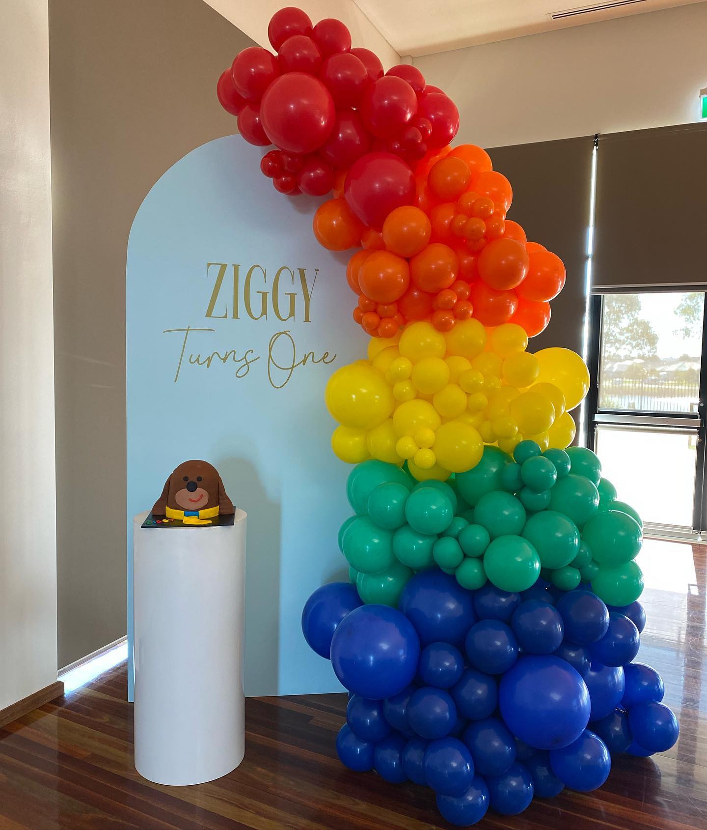 Deluxe Balloon Garland