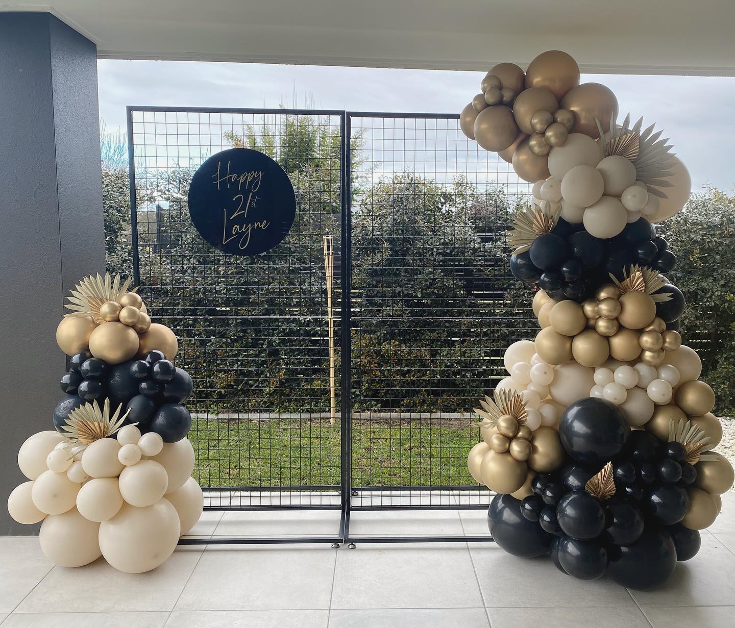 Deluxe Balloon Garland