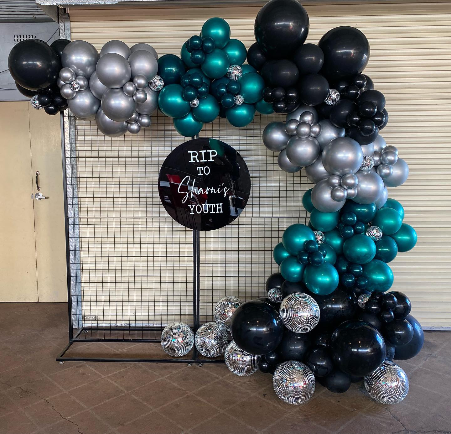Deluxe LUXE Balloon Garland