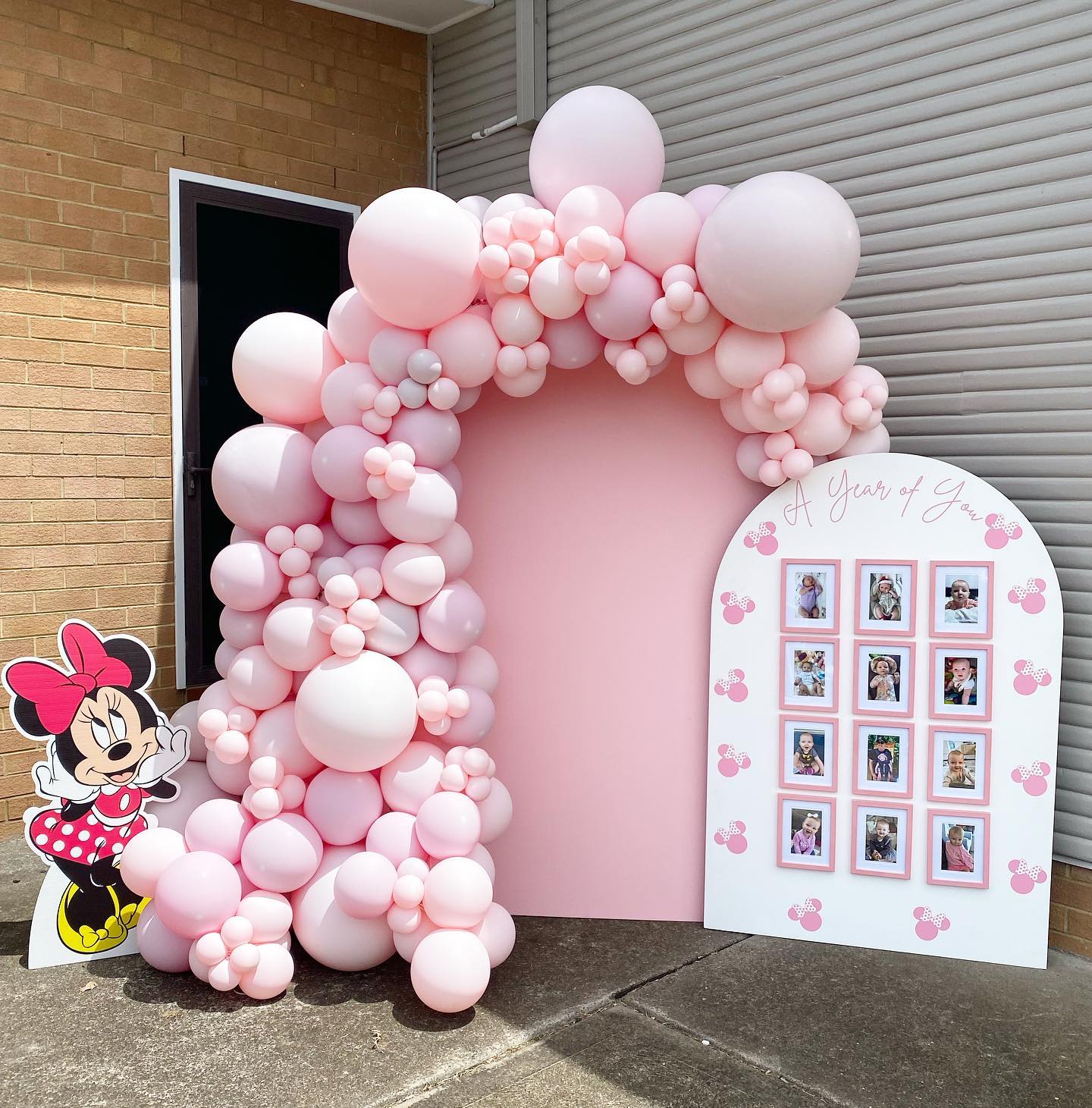 Deluxe Balloon Garland